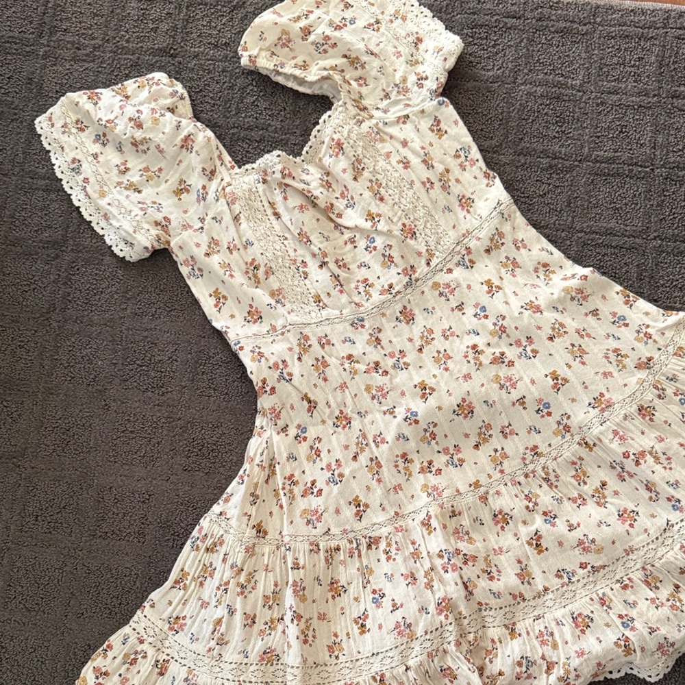 Floral Puff Sleeve Dress